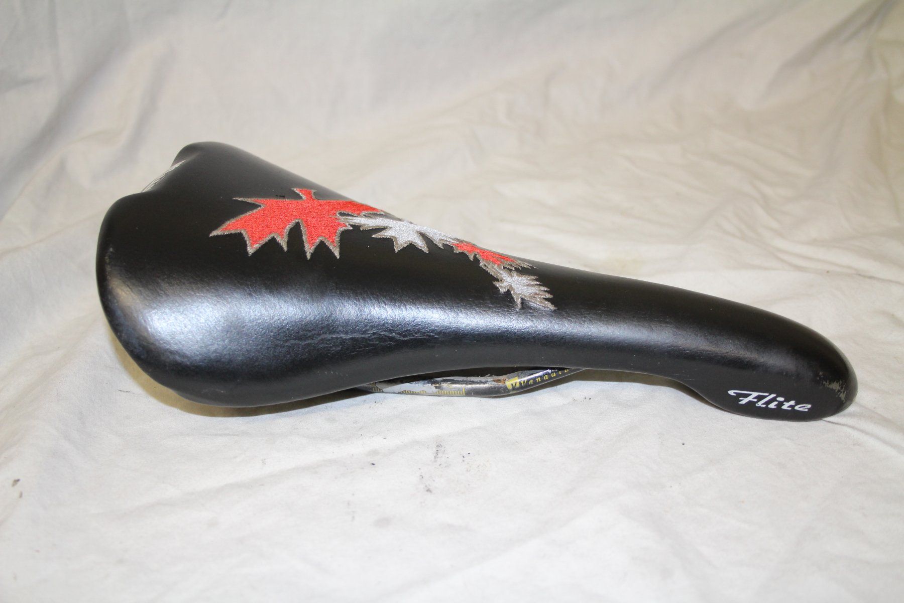 Selle Italia Pezzi di ricambio: Selle Italia Flite Rocky Mountain Maple Leaf Edition – Usato da Chur venduto da dynastar13 1