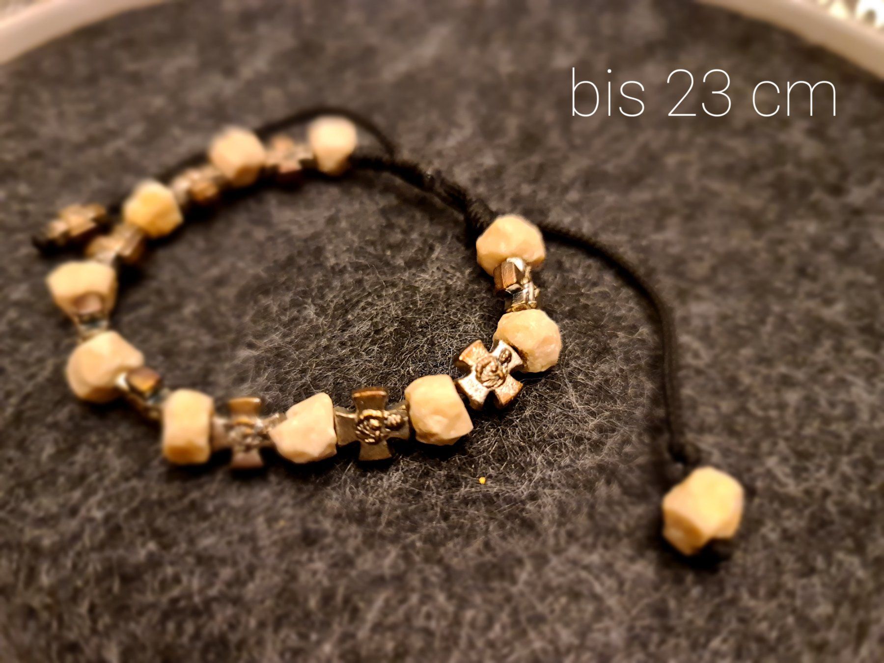 Bracciali & Braccialetti: Armband Steine und Kreuze – Usato da Meggen venduto da everydaysale 1