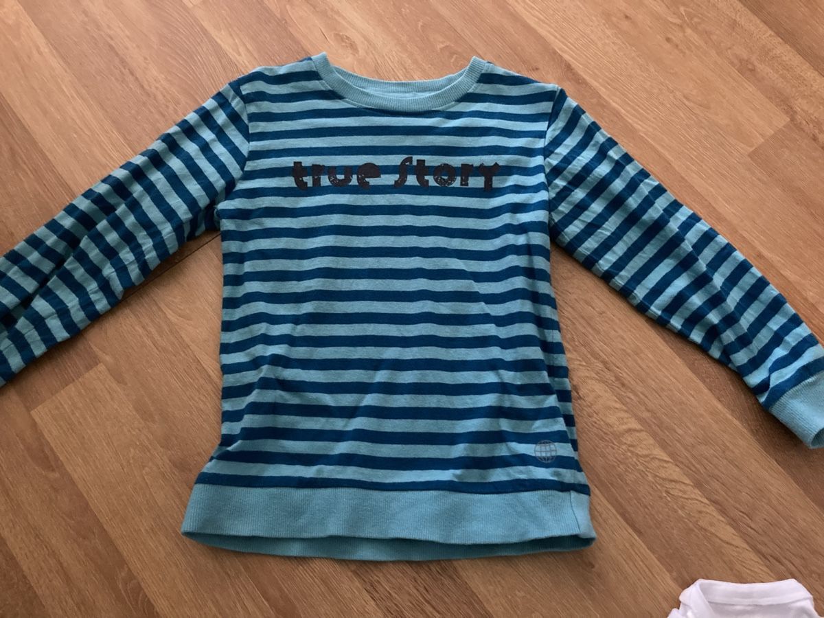 Pullover & Sweatshirts: Jungen Pullover Gr. 110 – Gebraucht aus Emmenbrücke von JJ_89