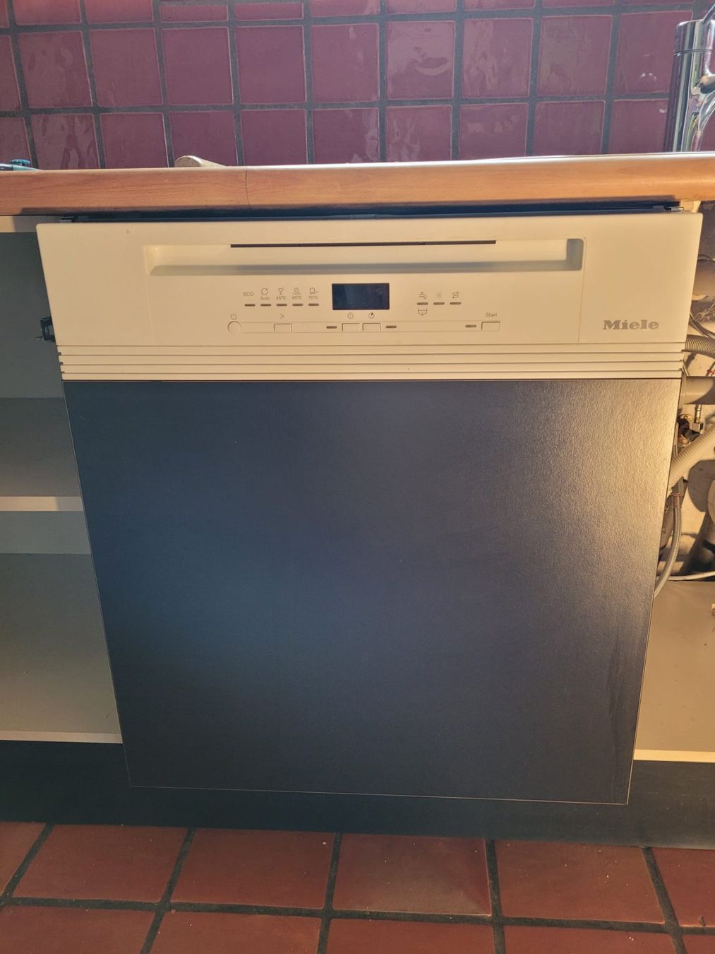 Miele Lavastoviglie: Geschirrspüler, Miele – Usato da Enggistein venduto da Pingu0110