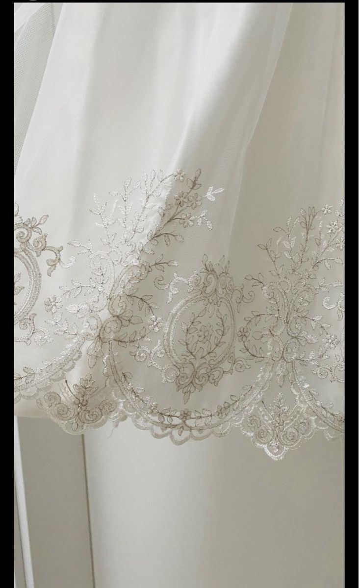 Vestiti & Gonne: Blumenmädchenkleid 140 – Usato da Rheineck venduto da gurkli81 2