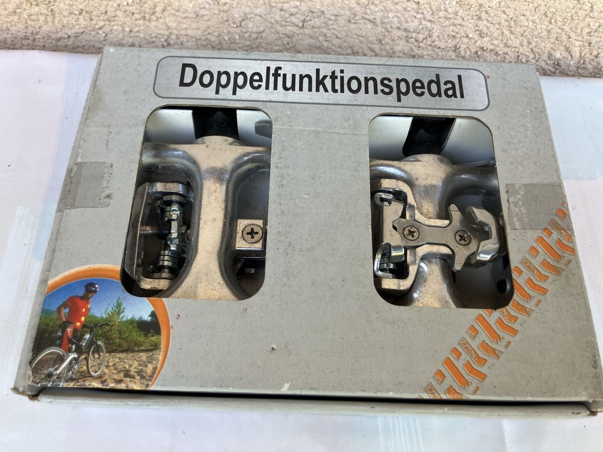 Pièces détachées: Pedale Doppelfunktion Klick / Normal  – D'occasion à Trimbach par cendira