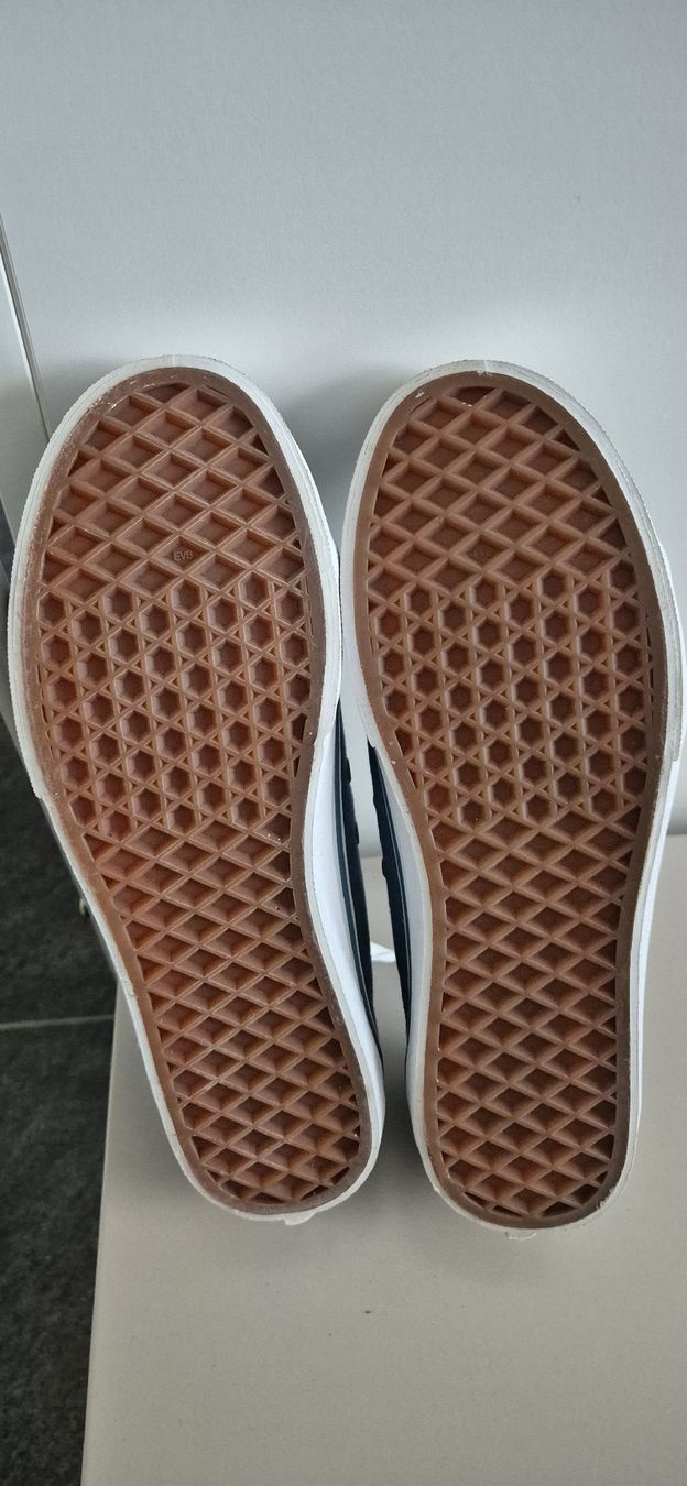 Vans Damenschuhe: Vans Grösse 38 Neuwertig  – Neu (gemäss Beschreibung) aus Schwerzenbach von Jamacy 3