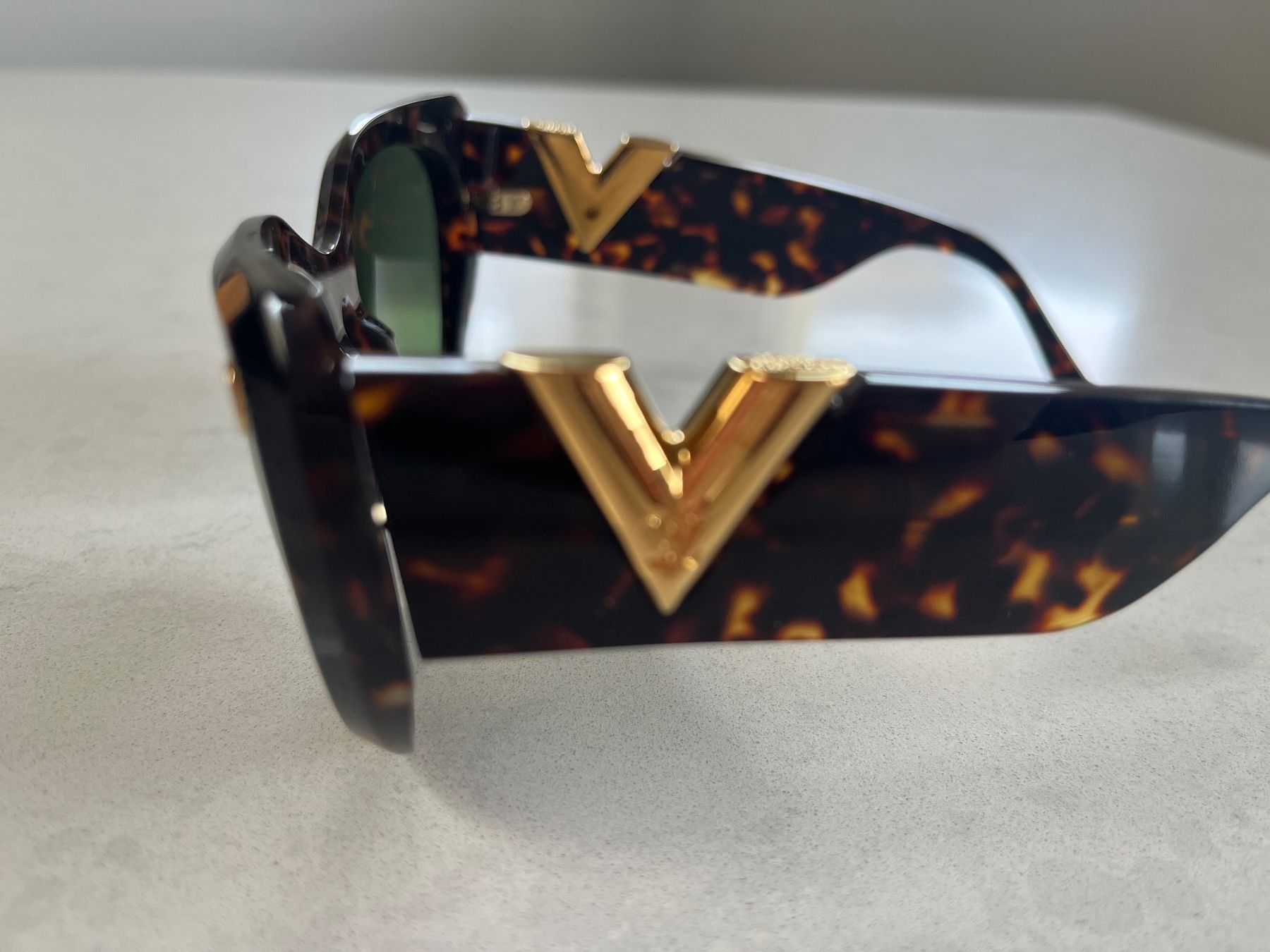 Louis Vuitton Occhiali & Lenti: LOUIS VUITTON SONNENBRILLE – Usato da Bern venduto da mynoa 1
