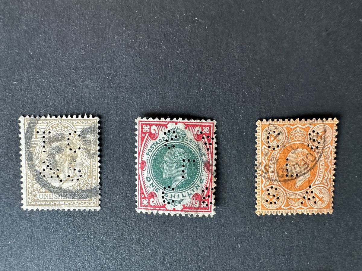 Tous les timbres: England - Perfins ab 1902 – D'occasion à Schmitten / FR par Samsara169 5