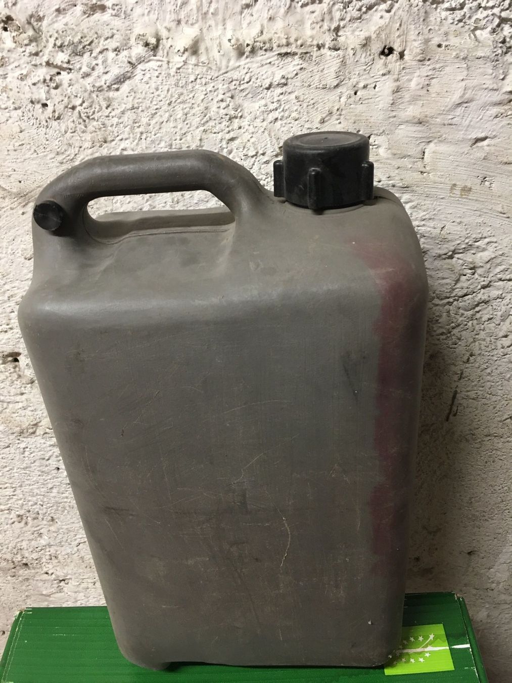 Taniche per benzina: Kanister  - für Öl, Diesel oder Benzin – Usato da Bern venduto da rewe45 1