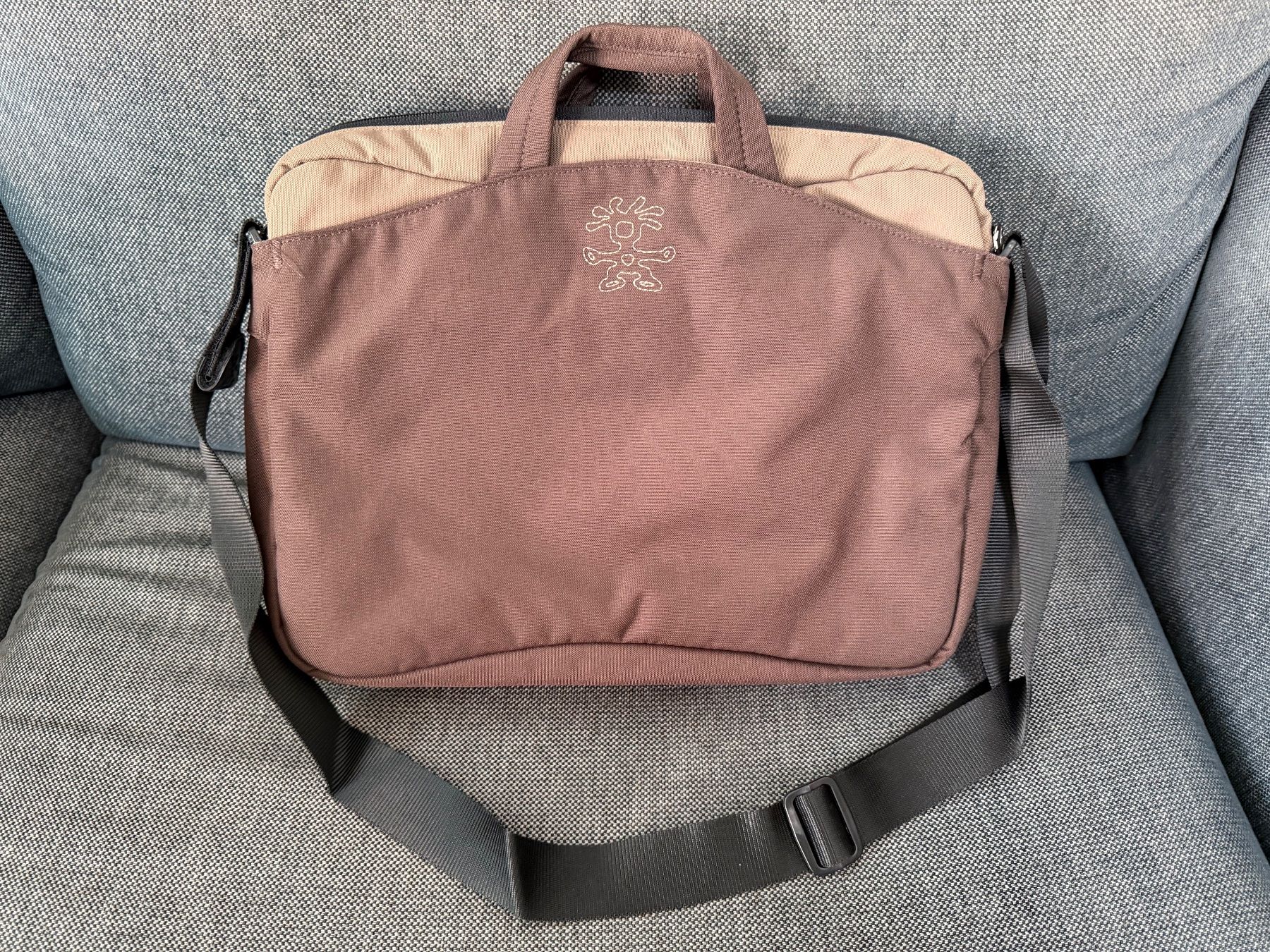 Crumpler Borse: Crumpler Laptoptasche "Chester Squander" Braun - neuwertig – Usato da Riehen venduto da Nyenhuis