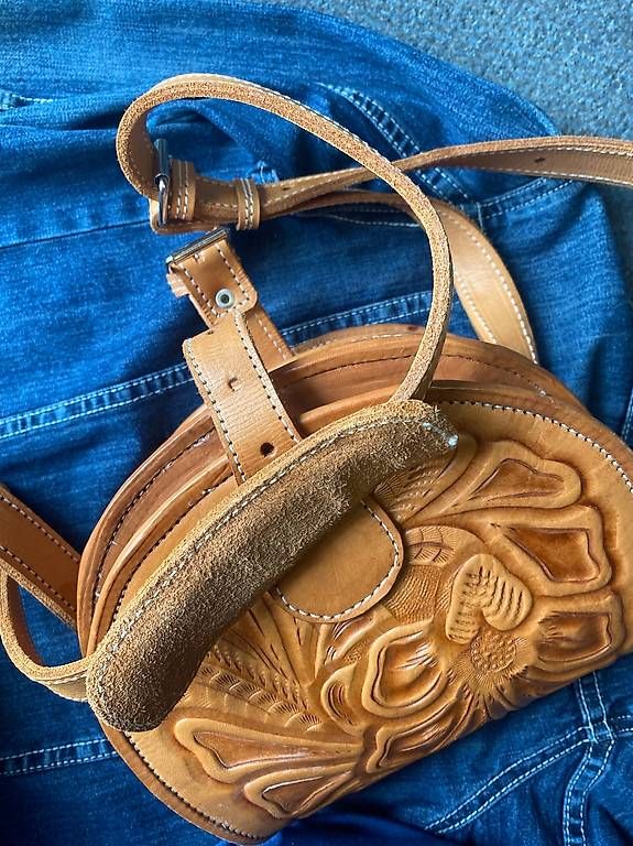 Borse da donna: Ledertasche vintage – Usato da St. Gallen venduto da Konstanza 4