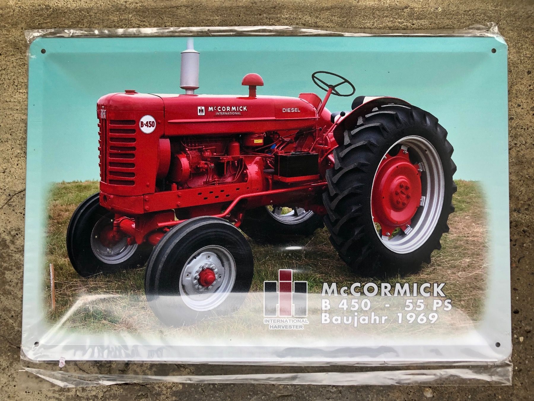 Insegne: Ih mc cormick b 450 1969 diesel schlepper traktor – Nuovo e nell'imballaggio originale da Reinach AG venduto da rares75