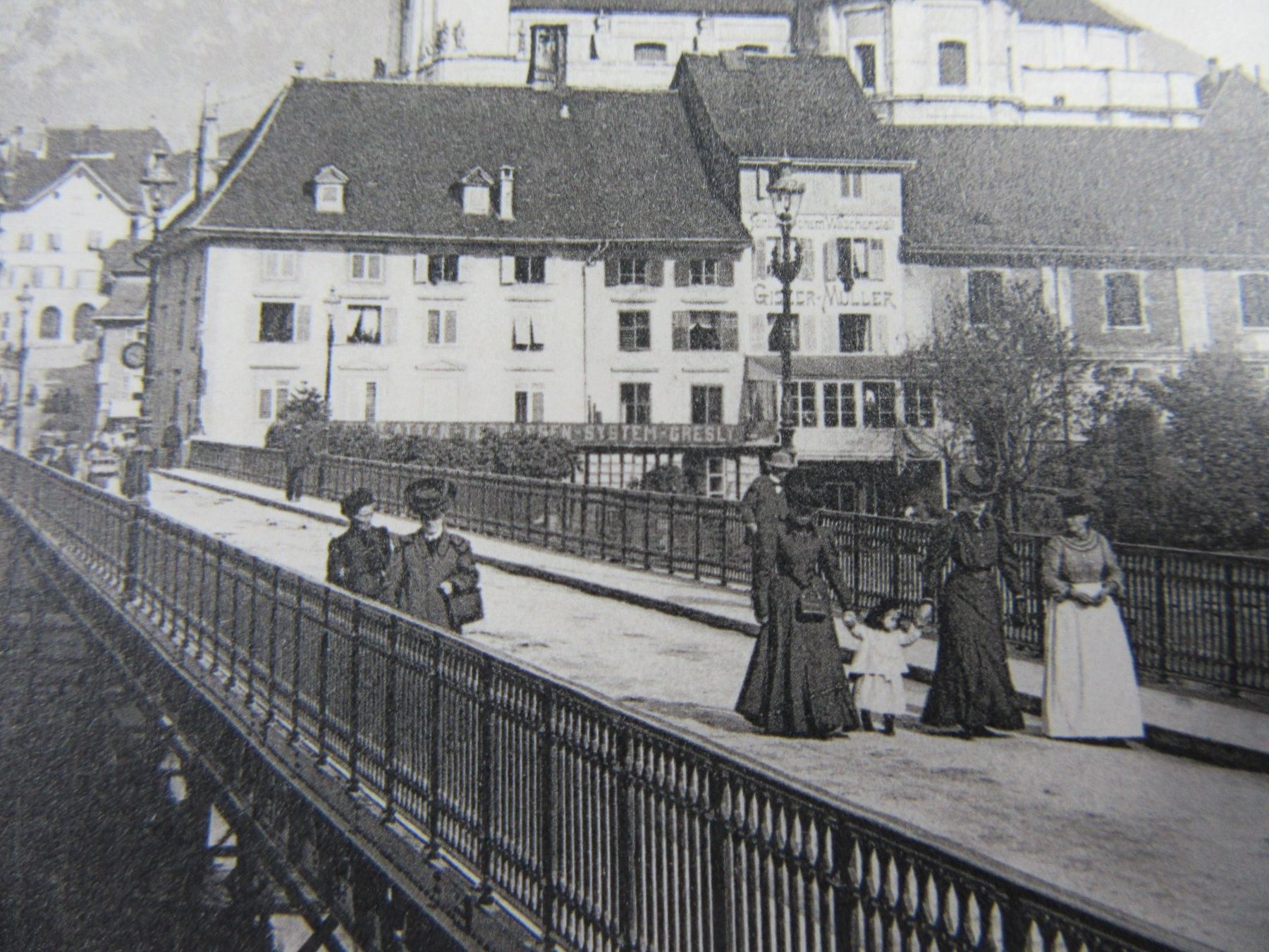 Ansichtskarten: SOLOTHURN KREUZACKERBRÜCKE BELEBT SO AK – Gebraucht aus Ettingen von Hausi4711 1