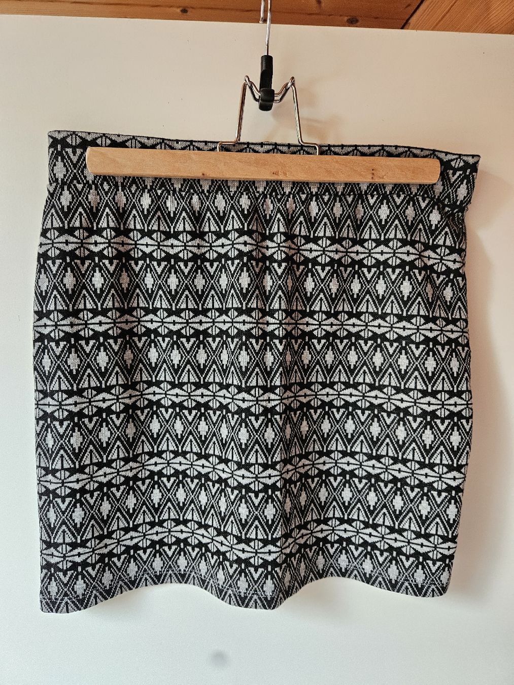 Only Gonne: ONLY gemusterter Rock, size M – Nuovo (secondo la descrizione) da Appenzell venduto da Thename___