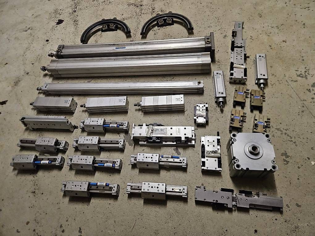 Festo Altro per industria metallurgica: Hochpräzision maschinen teile – Usato da Illgau venduto da str_7slz