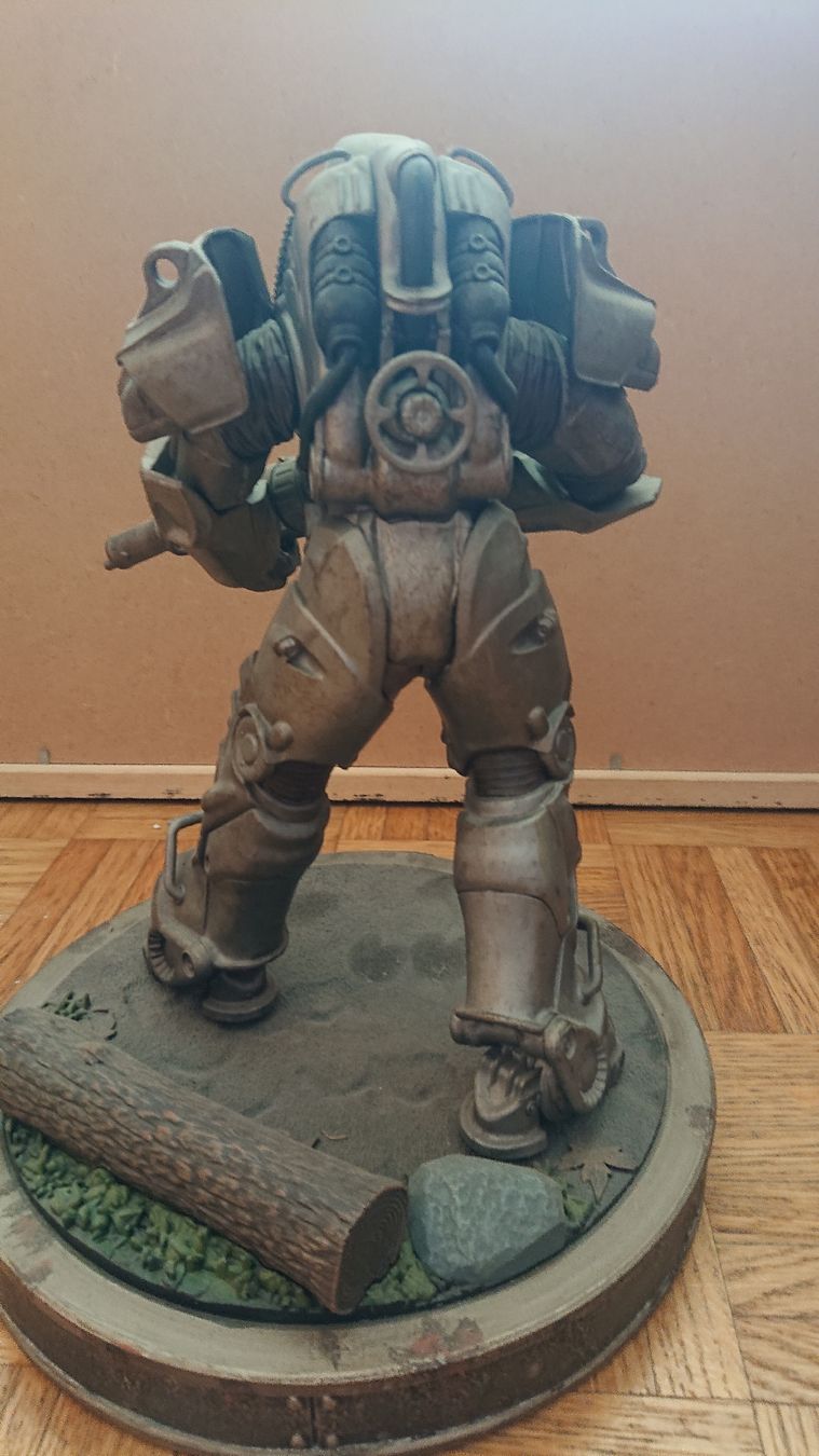 Statuette: Fallout Maximus Figur, Sammlerstück – Usato da Chur venduto da FreakofRarity 3