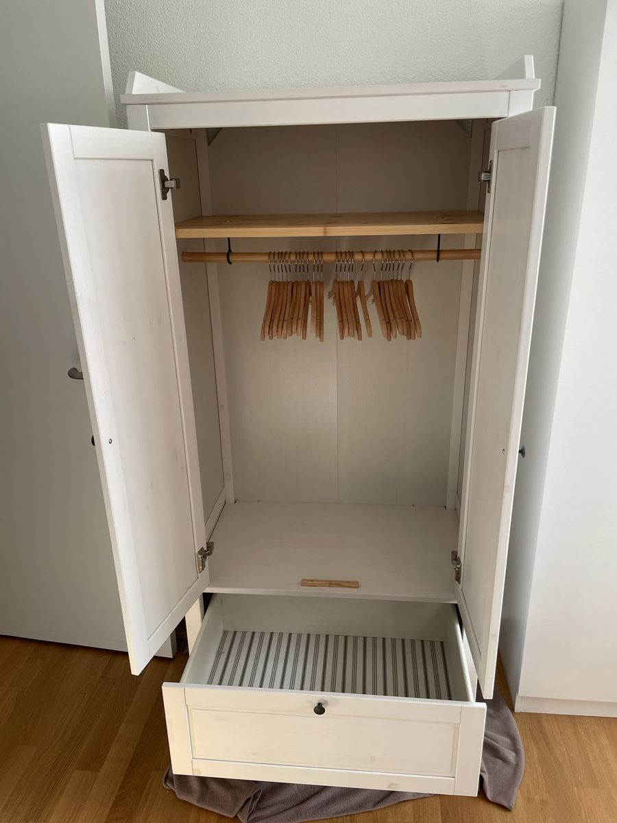 Ikea Armadi: Kinderkleiderschrank Ikea Sundvik – Usato da Urdorf venduto da spacemetalfantasy 1
