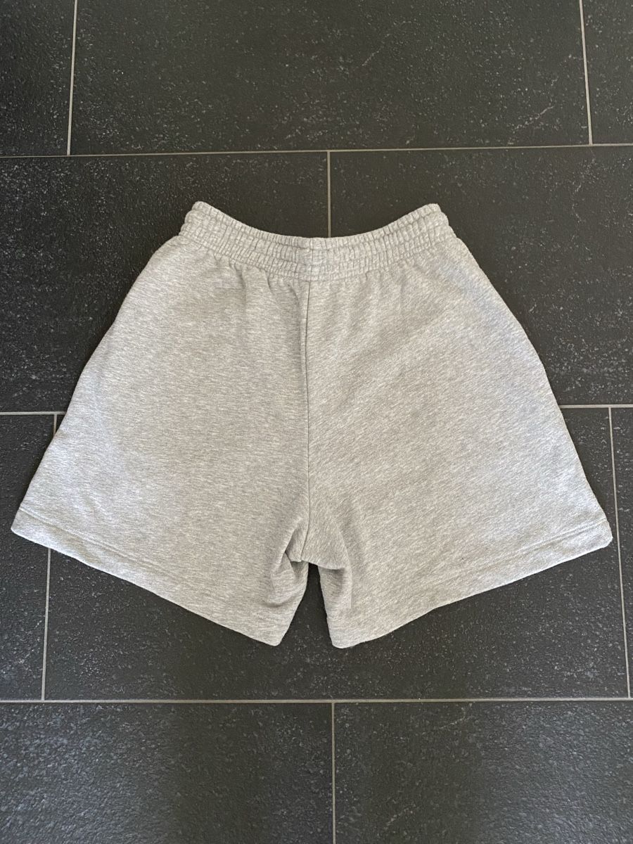 Uniqlo Hosen: Uniqlo Shorts  – Gebraucht aus Lützelflüh-Goldb von flu_q9tg 2