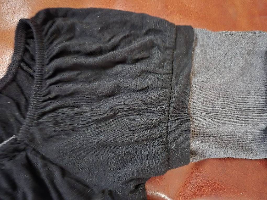 Pullover & Sweatshirts: Pull noir et gris original – Gebraucht aus Pully von san_b2w6 3