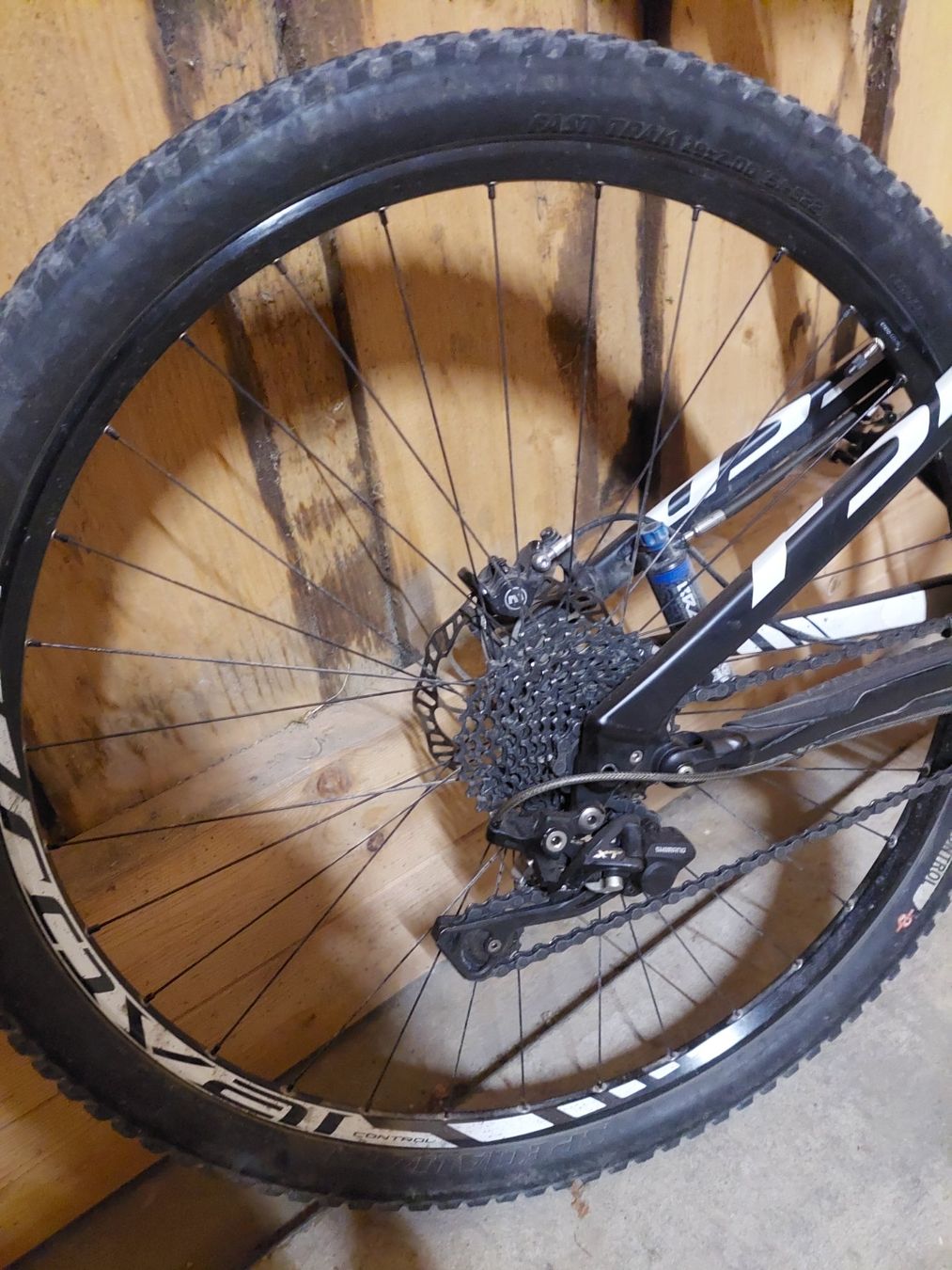 Vélos: Specialized Epic Comp Fully Carbon – D'occasion à Degersheim par wbde91 2