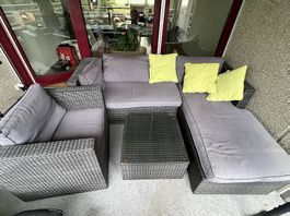 Rattan Lounge