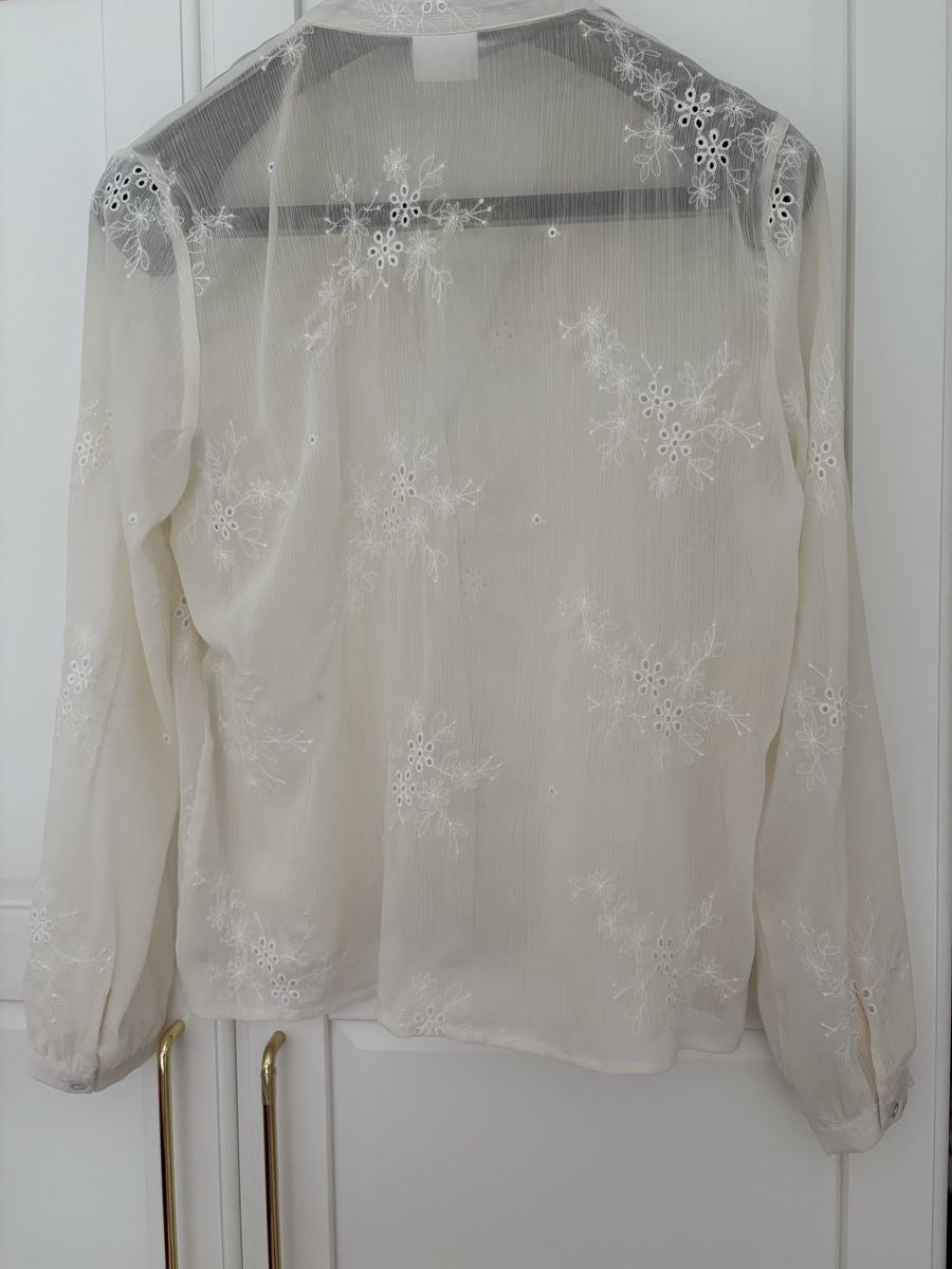 Vila Camicette: Vila Embroidered Blouse 38 – Nuovo (secondo la descrizione) da Thalwil venduto da ste_jwm7 1