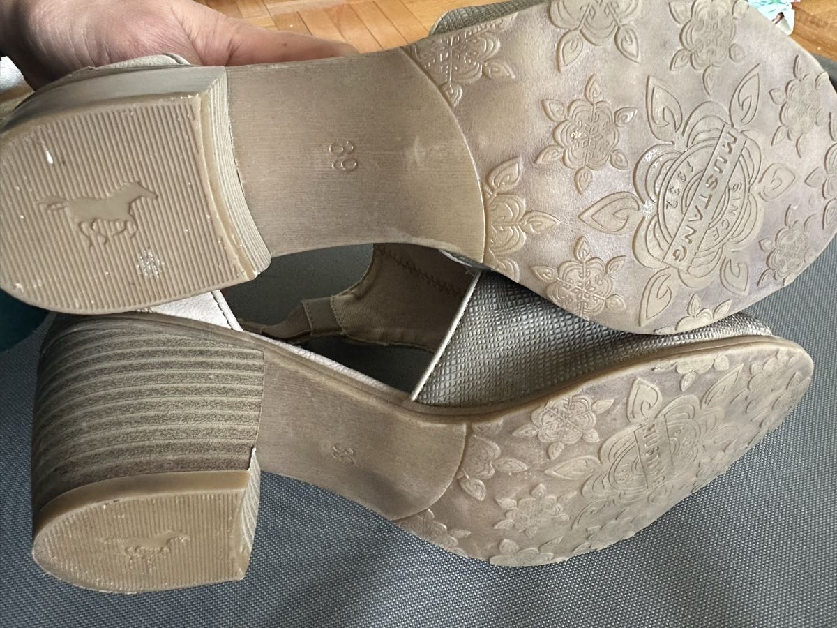 Scarpe da donna: MUSTANG sandale gr 39 – Usato da Uster venduto da bek_v2ct 4