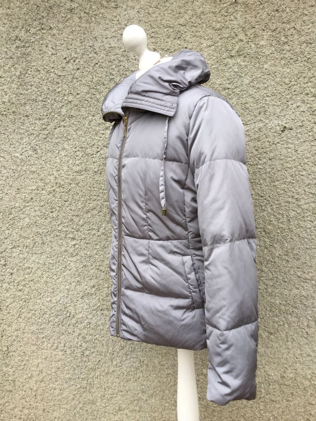 Maddison Giacche: Veste/Doudoune grise MADDISON new – Nuovo e nell'imballaggio originale da Agiez venduto da chouchanelle 3