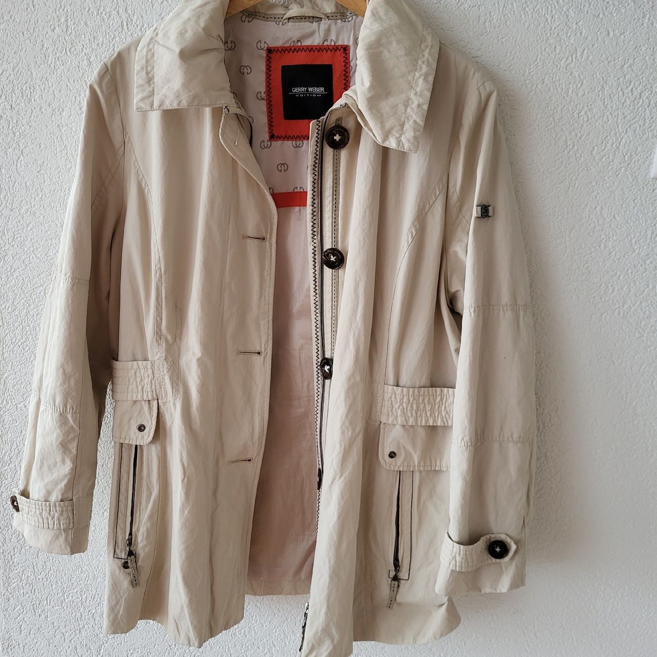 Gerry Weber Giacche: Gerry Weber Übergangsjacke, Beige, Gr. 40 – Usato da Winterthur venduto da GAM90
