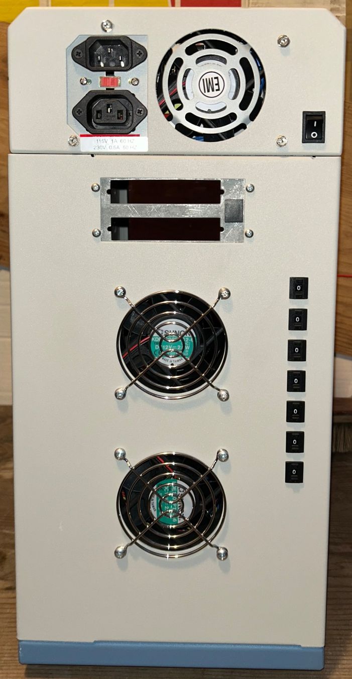 Gehäuse: Externes Festplatten-Erweiterungsgehäuse – Neu (gemäss Beschreibung) aus Zürich von LuZ_8005 1