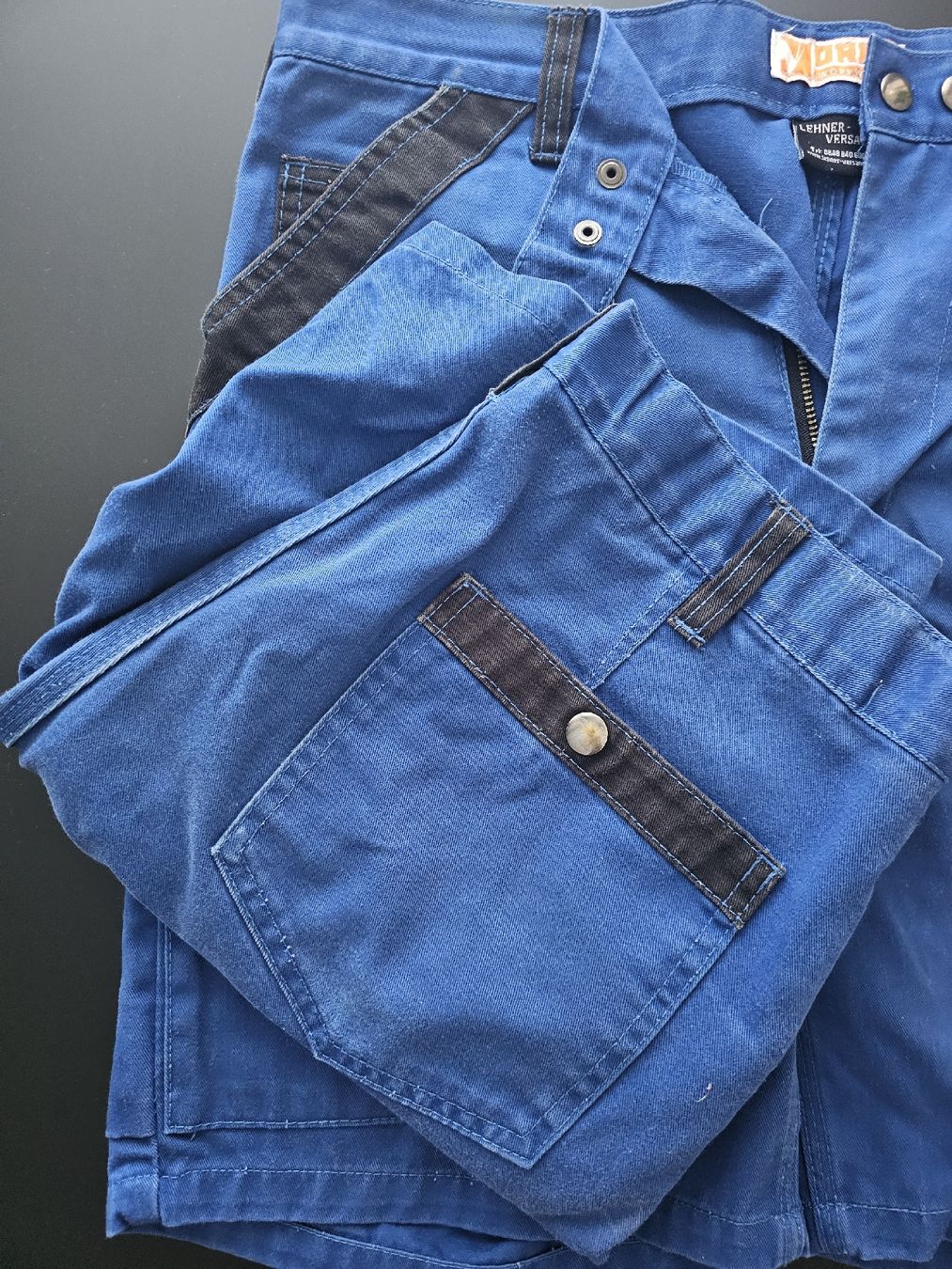 Pantaloni: Orix Arbeits-Shorts mit verstellbarem Bund – Usato da Zürich venduto da sla_8krg 2
