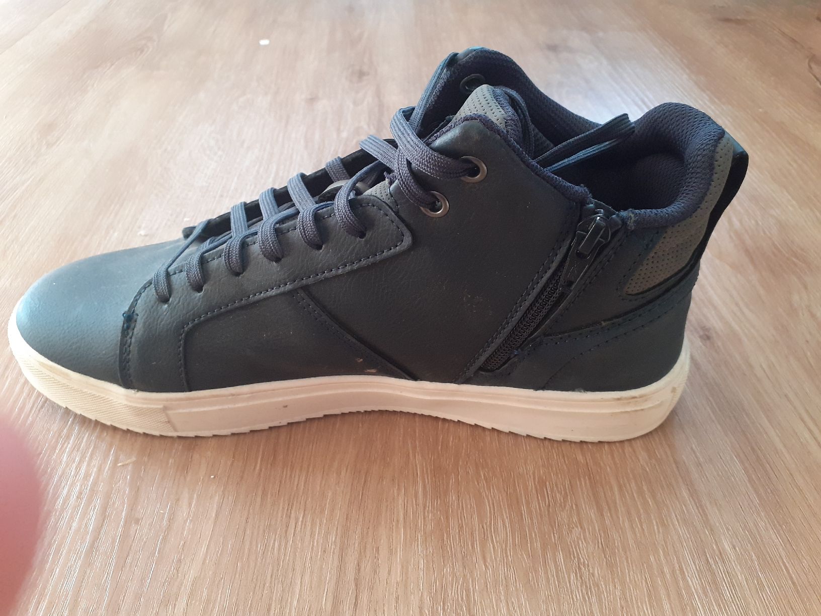 Scarpe per ragazzi: Schuhe Gr. 43 – Usato da Chur venduto da Knuffer 2