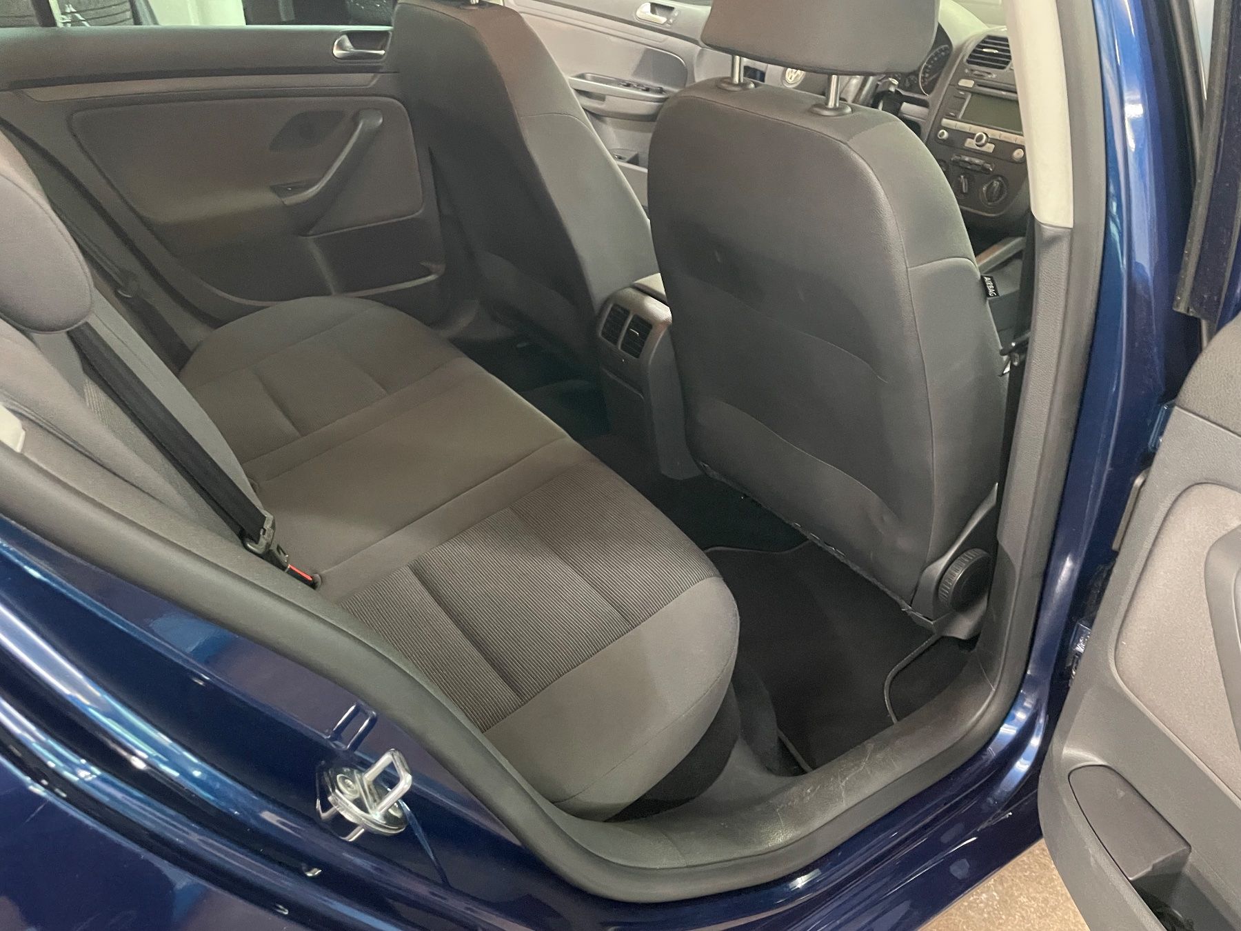 VW Automobili: VW Golf 1.4 TSi 2008 DSG – Usato da Bern venduto da FOREST62 6