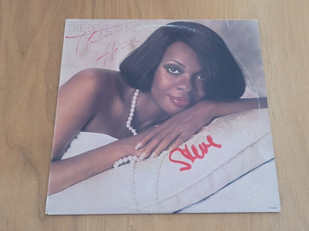 Dischi in vinile: LP  Thelma Houston – Usato da Martigny venduto da MZ-67