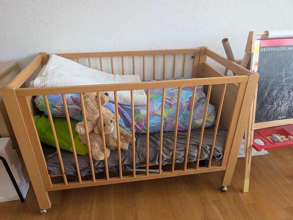 Betten: Babybett auf Rollen. – Gebraucht aus Zürich von joana_p