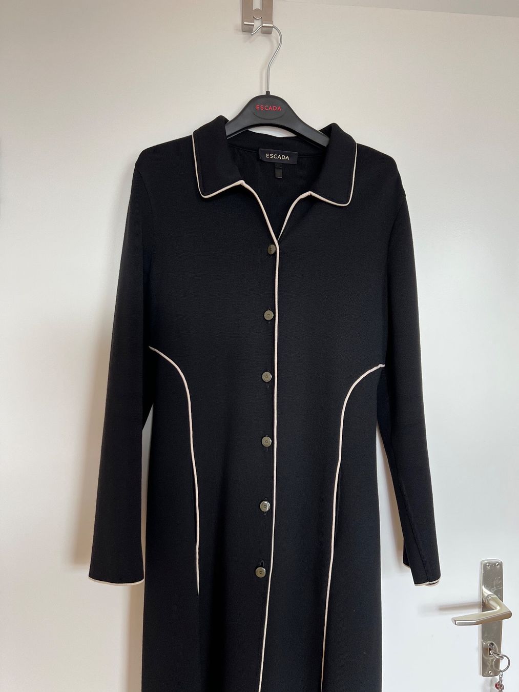 Escada Mäntel: Escada Black Knit Coat – Gebraucht aus St.Gallen von 303_7fcf