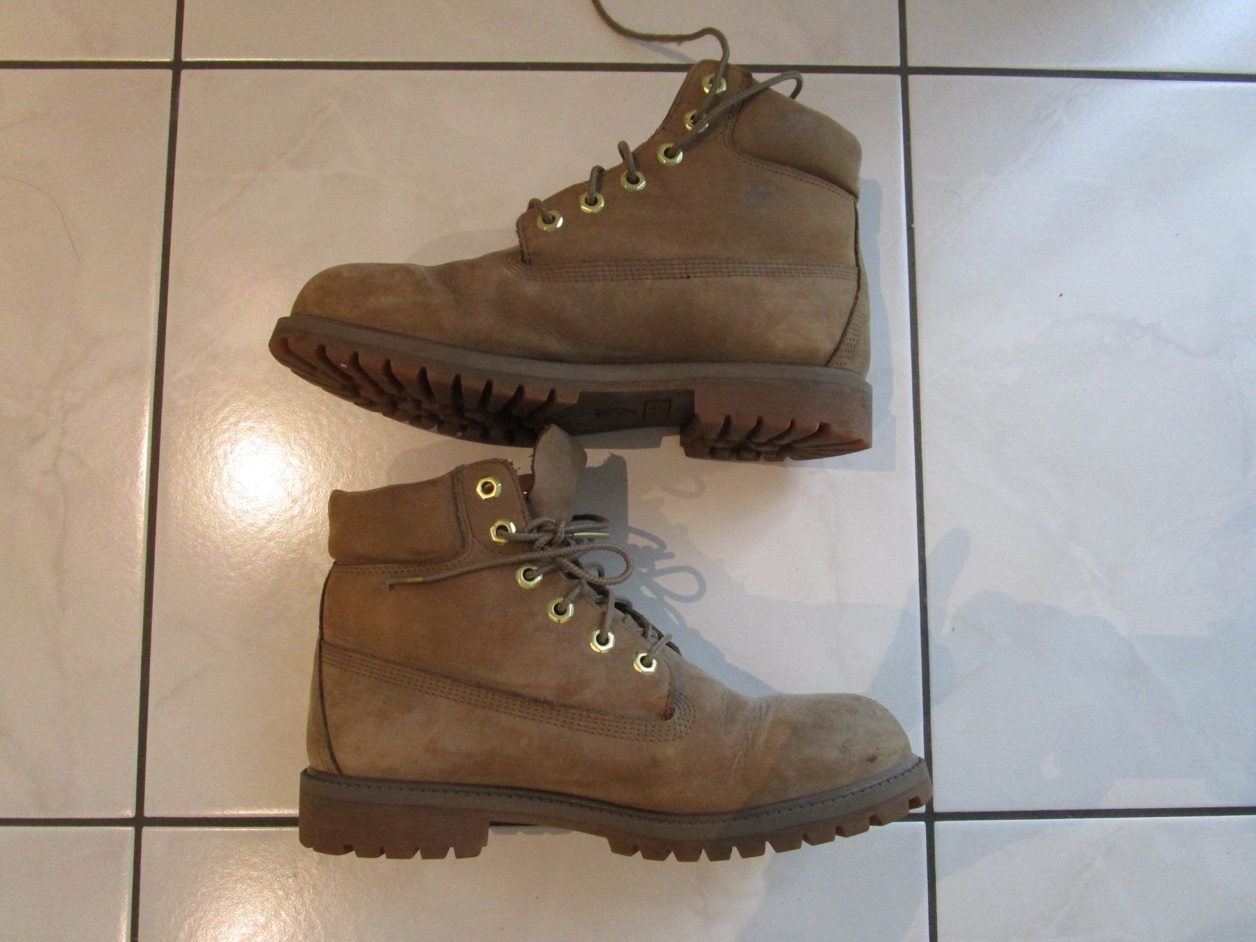 Timberland Herrenschuhe: Timberland Stiefel Boots Gr. 7 W = 40 – Gebraucht aus Volketswil von Globine100 2