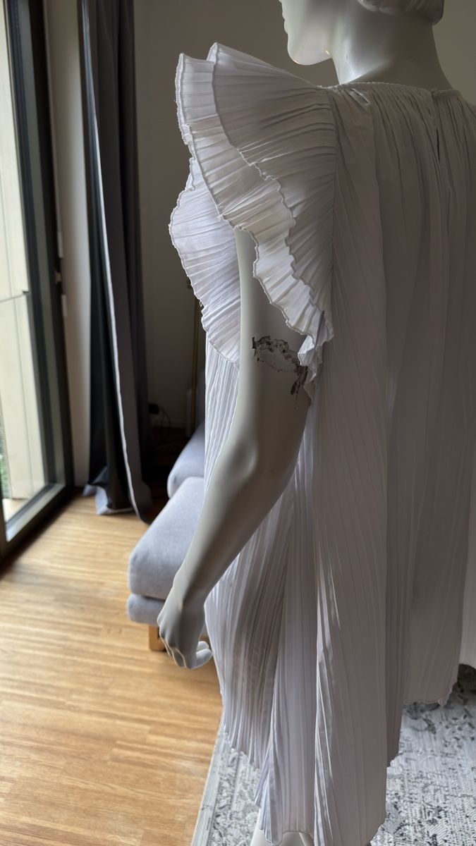 Zara Vestiti: Zara | Plisseekleid | Gr. S – Usato da Kilchberg ZH venduto da nad_6dwp 2