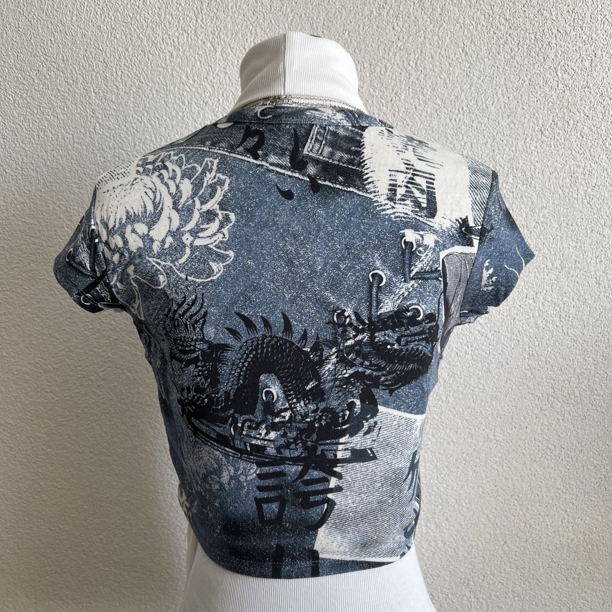 Bershka Top: Bershka Y2K Print Top S – Nuovo (secondo la descrizione) da Tagelswangen venduto da SpicyChicken 1