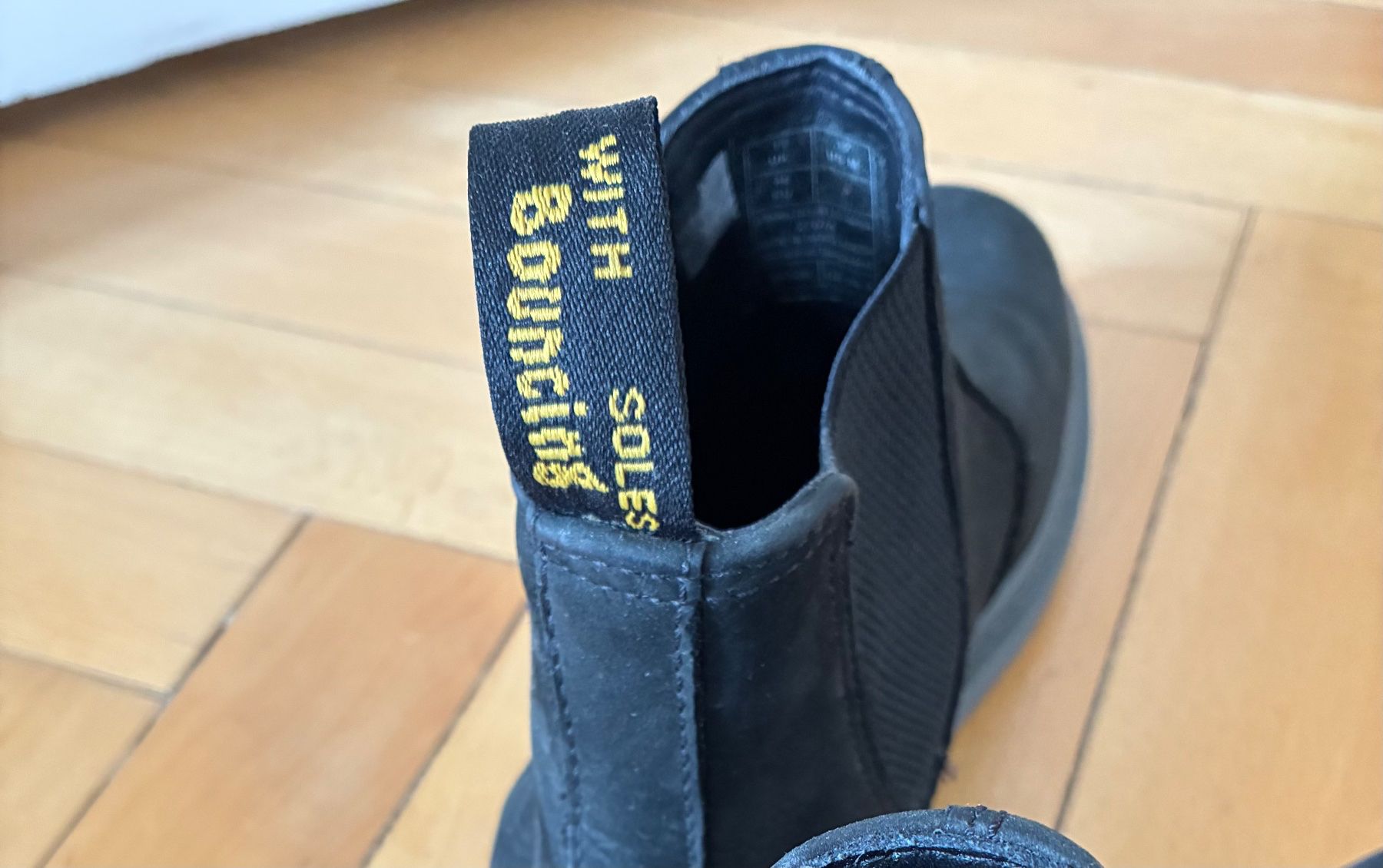 Dr. Martens Chaussures hommes: Schwarze Chelsea Boots – D'occasion à Fribourg par waves55 4
