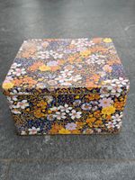 Vintage Guetzlidose mit Blumenmuster, retro 70er Dose Blumen
