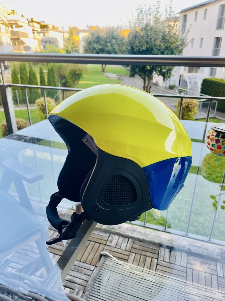 Decathlon Sci: Neuwertiger Skihelm von Ochsner gelb/blau, Grösse S – Usato da Bassersdorf venduto da Athens80