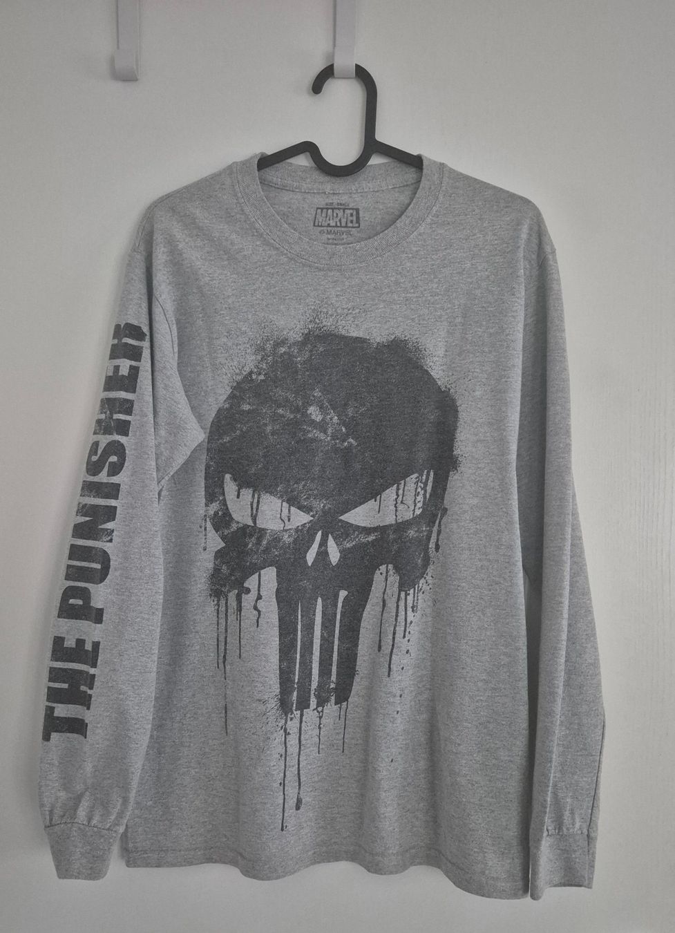 Camicie, T-shirt & Polo: Marvel Herren Punisher Langarmshirt Gr.S – Usato da Volketswil venduto da Dokinka