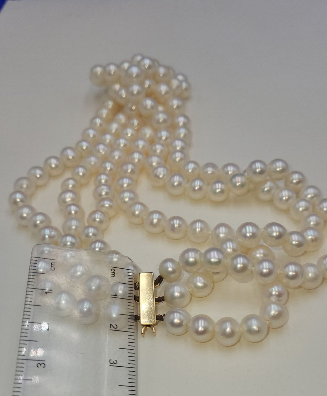Catenine: Perlen Collier Mit 18 Karat 750 Gold Verschluss – Usato da Wald ZH venduto da Aniade