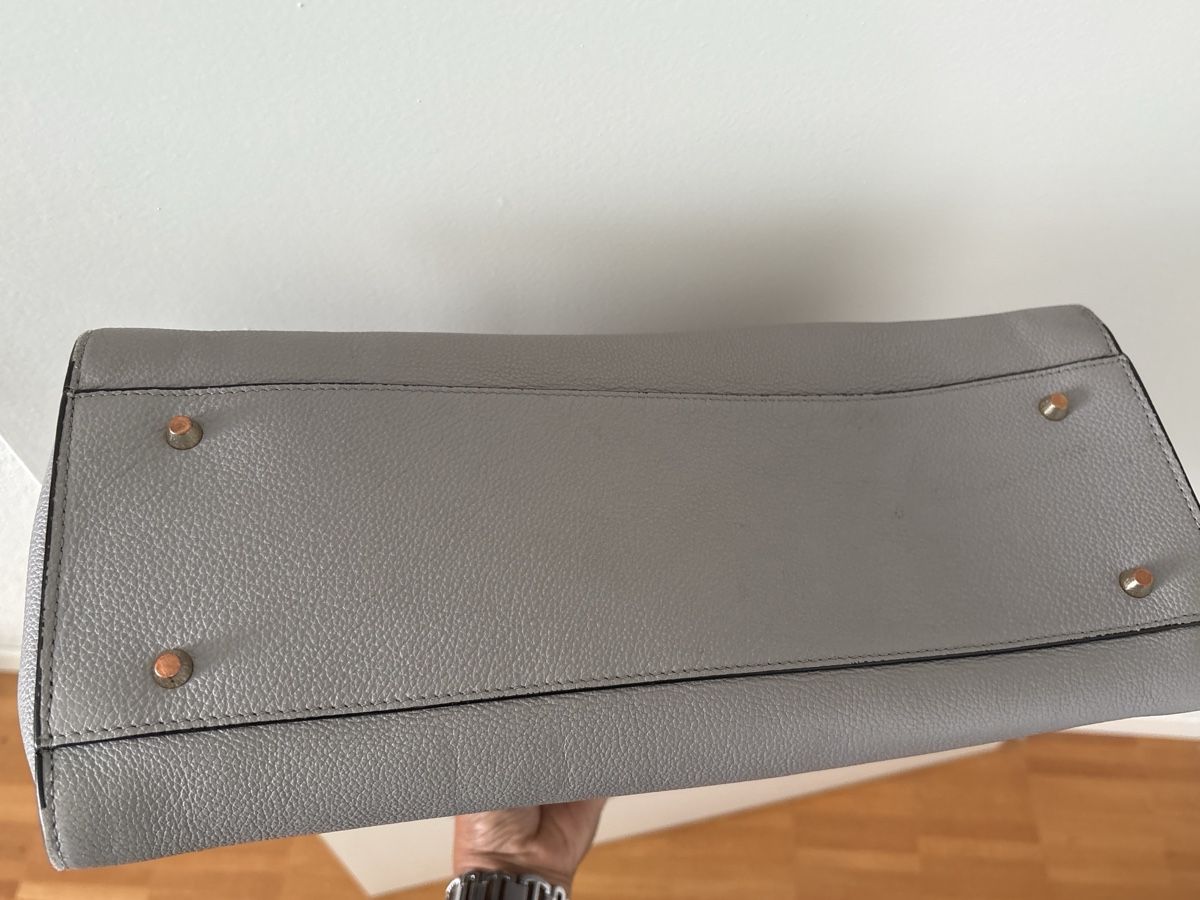 Sacs femmes: Sac à main shopper gris – D'occasion à Düdingen par Yellow 2
