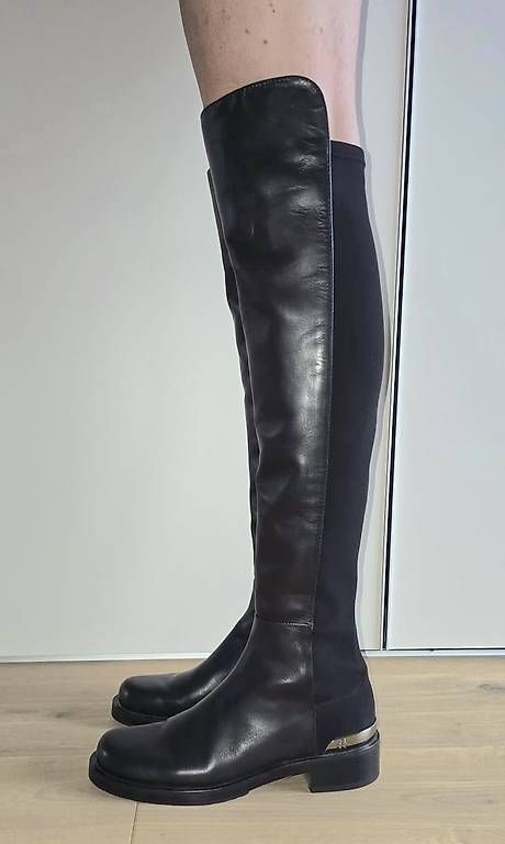 Stuart Weitzman Scarpe da donna: Stuart Weitzman 5050 BOLD LOGO BOOT Gr. 39 - neuwertig – Nuovo (secondo la descrizione) da Weinfelden venduto da Caro_rue 5
