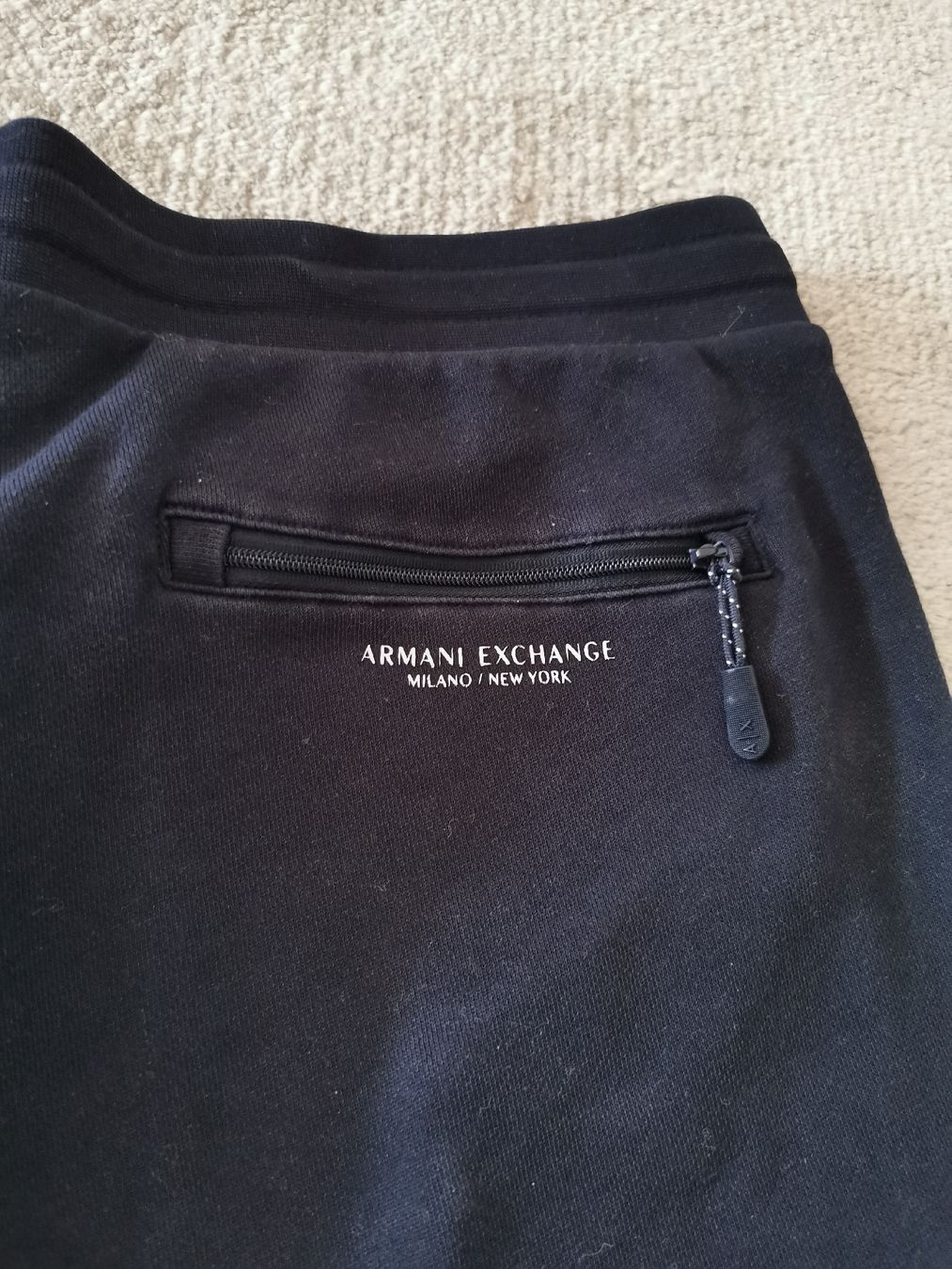 Armani Pantaloni: Armani Exchange Jogging/Sweathose Gr. 50, dunkelblau – Usato da Erlenbach ZH venduto da alisamilana 2