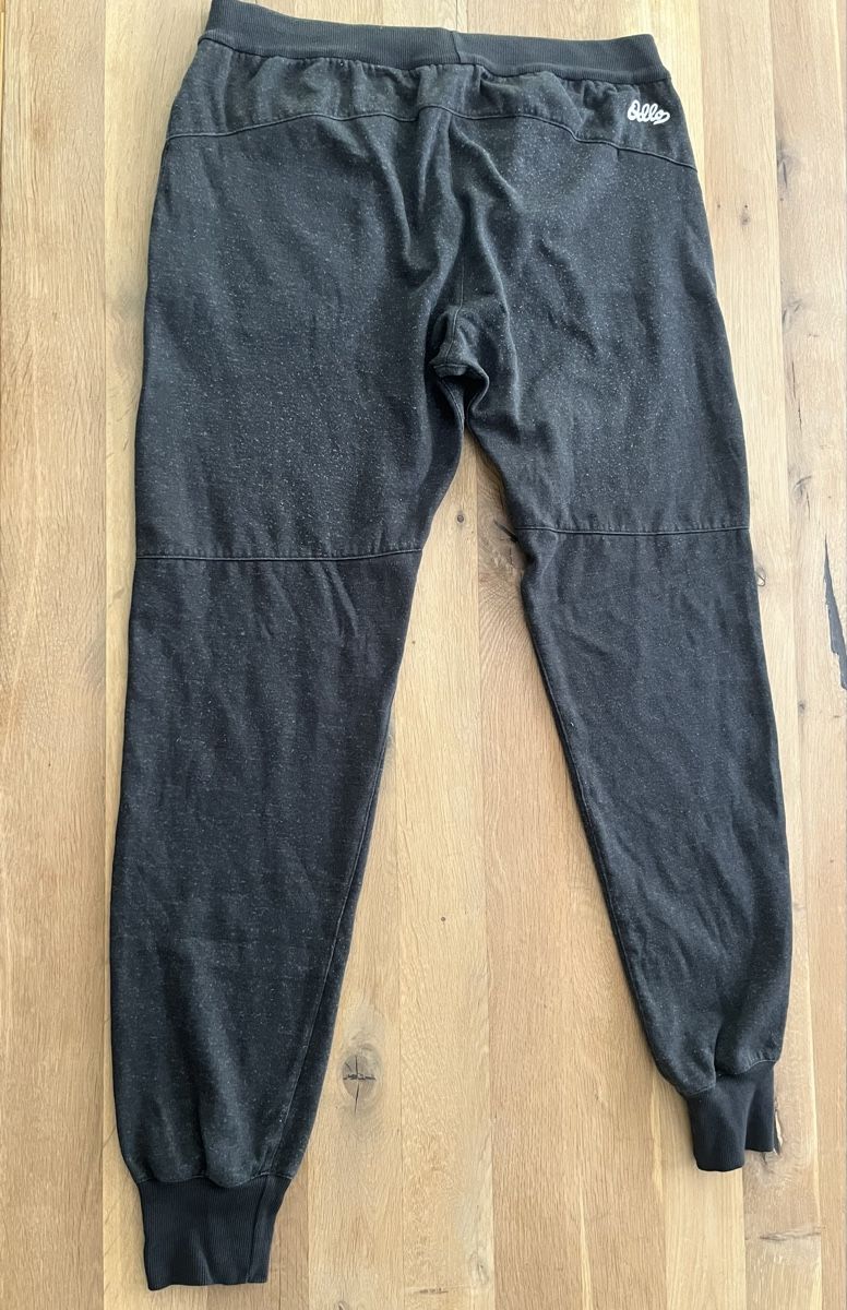 Odlo Pantalons: Odlo Trainerhosen – D'occasion à Walchwil par Julia_Ke 1
