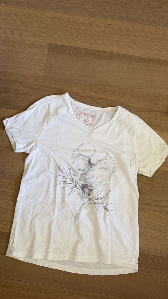 Triumph T-shirts: Baumwolle Triumph Tshirt M  – D'occasion à Steinhausen par inmumi