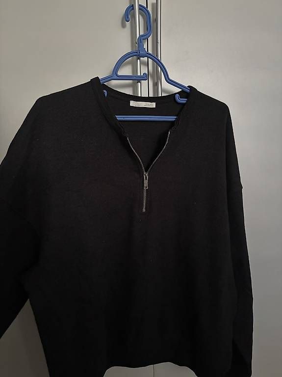 Pulls & Sweat-shirts: Zara Strickpullover Schwarz Gr. S – D'occasion à Niederhasli par altinaa_