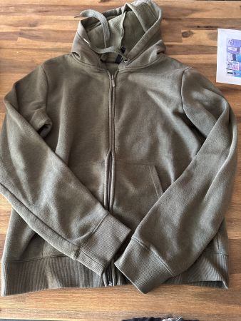Kapuzenjacke oliv Grösse M