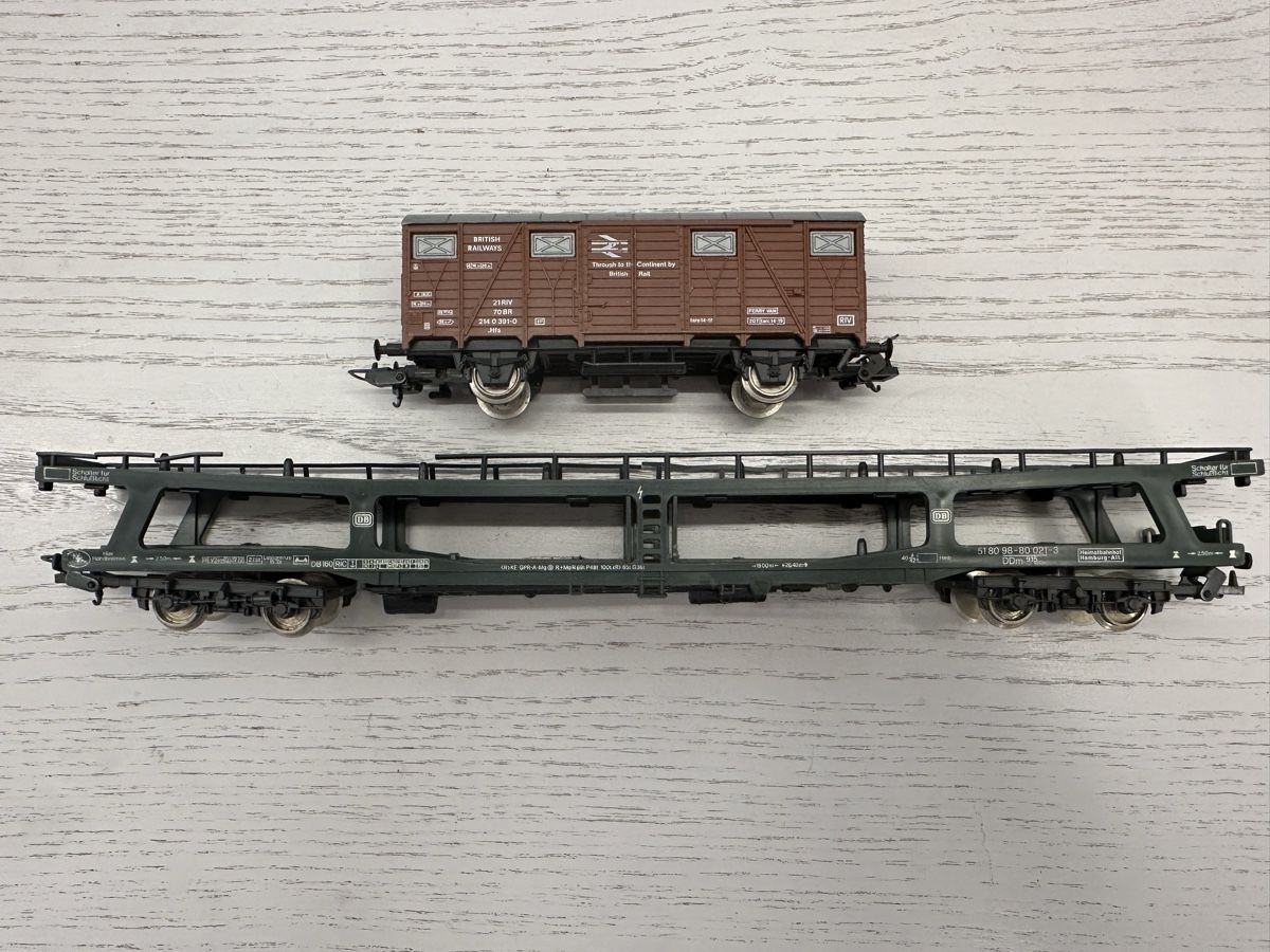 Lima Modelleisenbahnen: 2x Lima Güterwagen – Gebraucht aus Lupsingen von New-Haven 1