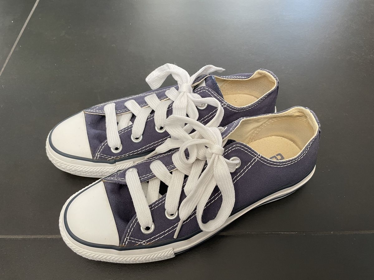 Converse Scarpe da uomo: Converse Schuhe, Gr 36,5 – Usato da Aarau Rohr venduto da foodlover